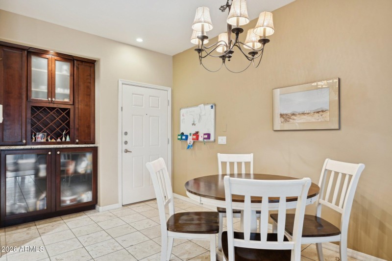 7-web-or-mls-20660-n-40th-st-1130