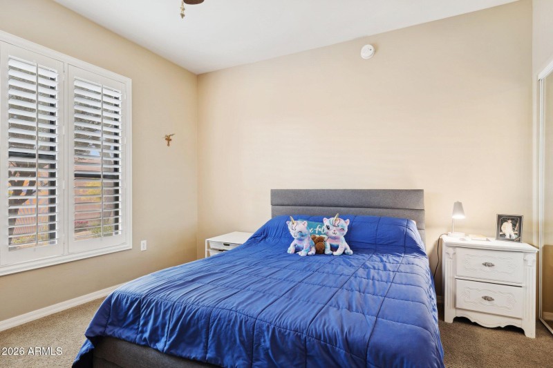 18-web-or-mls-20660-n-40th-st-1130