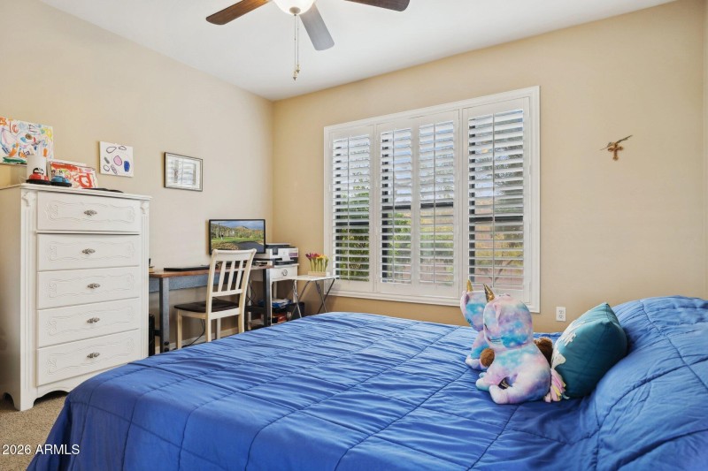 20-web-or-mls-20660-n-40th-st-1130