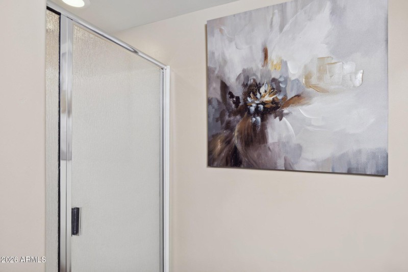 24-web-or-mls-20660-n-40th-st-1130