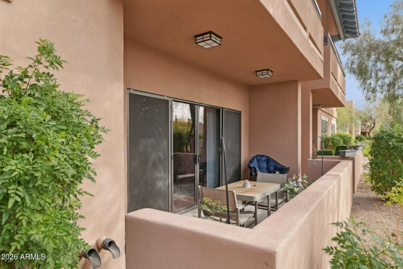 29-web-or-mls-20660-n-40th-st-1130