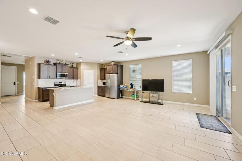 8-web-or-mls-W Bronco Trl-S3001-008