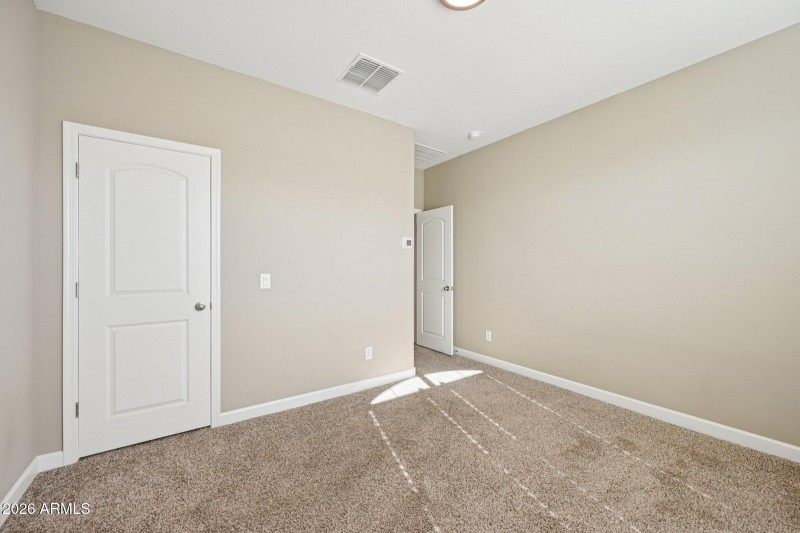 18-web-or-mls-W Bronco Trl-S3001-018