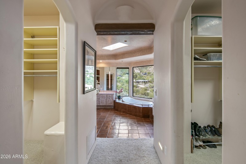 034_Double Walk-in Primary Closets