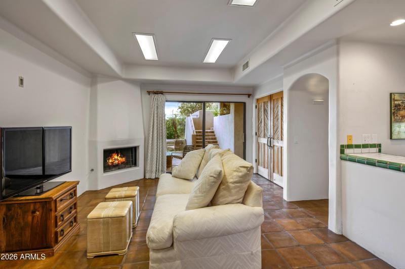 049_Guest House Living Details