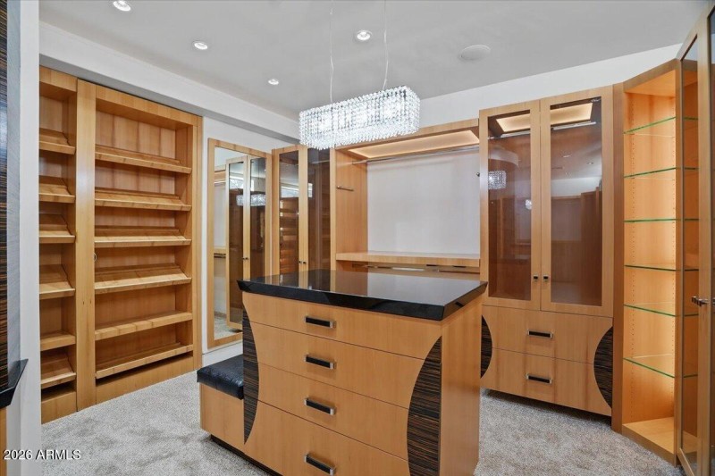 055-4550 E Foothill Dr_RedHogMedia]