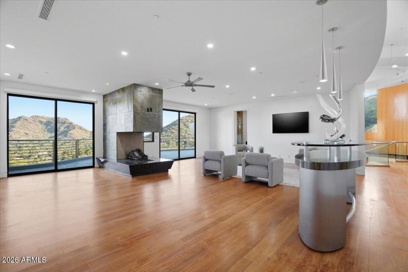 Upstairs Family Room