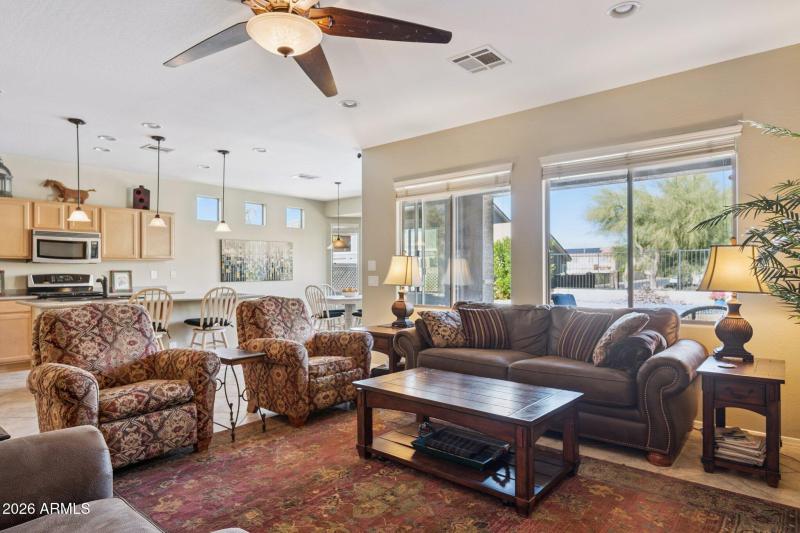 8-web-or-mls-11264-e-sheridan-ave