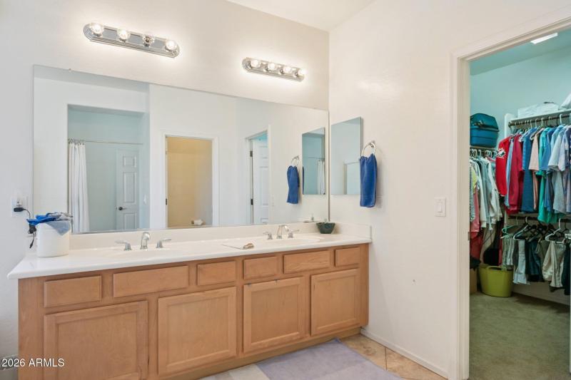 20-web-or-mls-11264-e-sheridan-ave