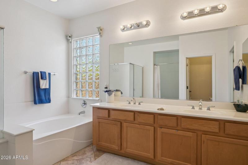 22-web-or-mls-11264-e-sheridan-ave