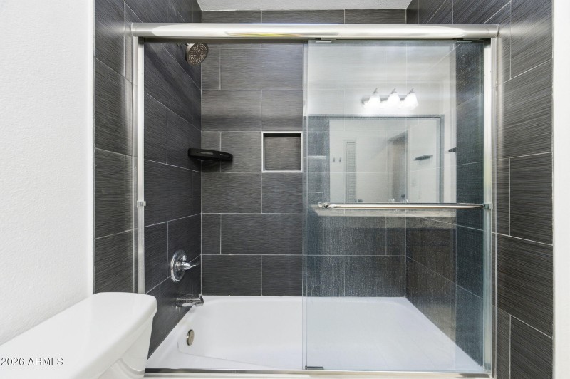 1.12 21-web-or-mls-1726 W Royal Palm Rd-