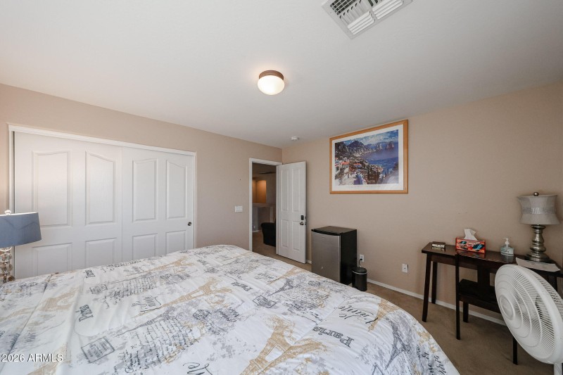 Queen Sized Bedroom at Bedroom 3