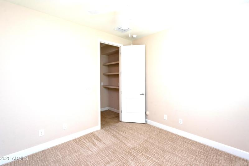 Office/den/extra bedroom