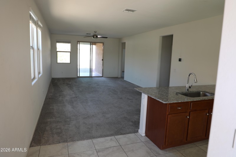 3) 67373-6983a66558de9