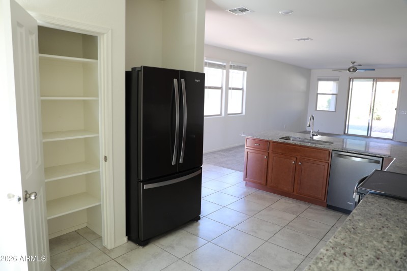 9) 67373-6983a90858e5e