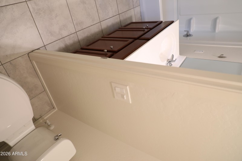 24) 67373-6983a90d2c855