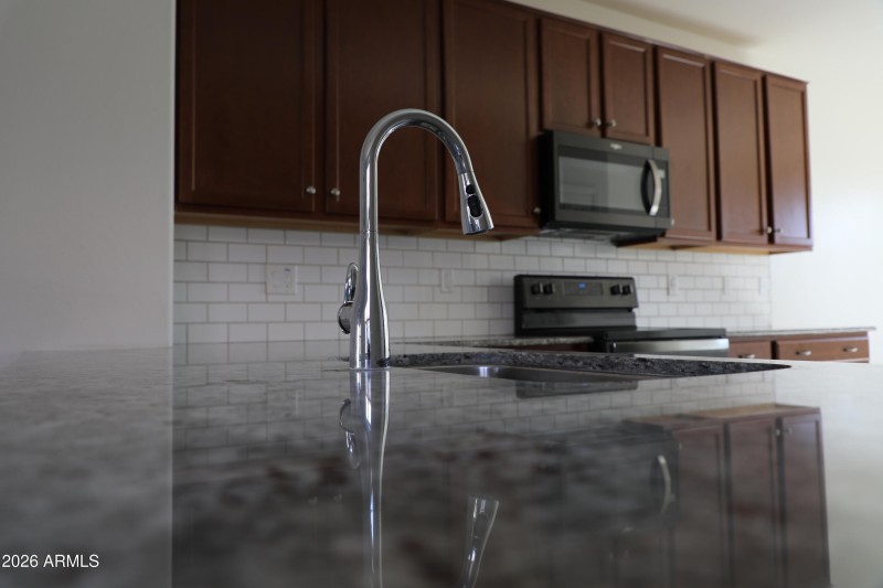 36) 67373-6983a90a2b66f