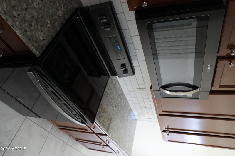 38) 67373-6983a91c8692f