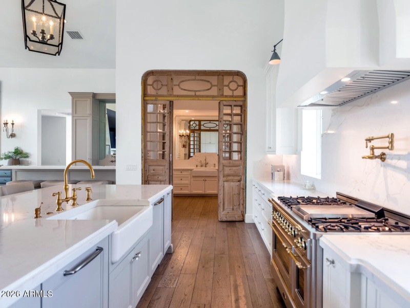 5119 N 41st St-large-025-019-5119 N 41st