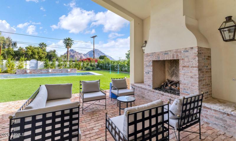 5119 N 41st St-large-048-041-5119 N 41st