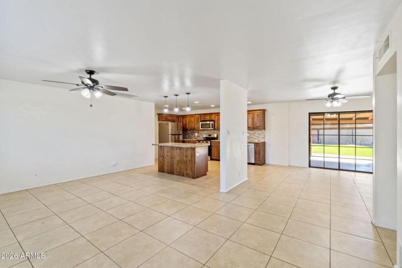 2055 W Edgemont Avenue, Phoenix 85009