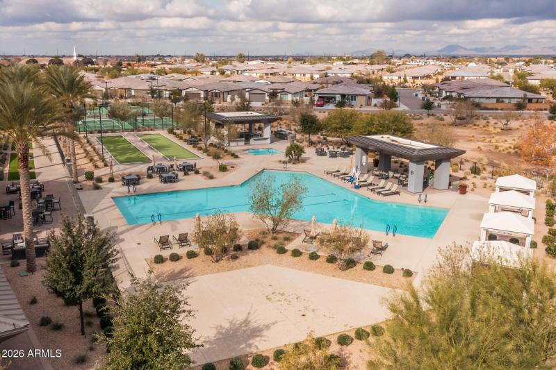 45)COMMUNITY OF OVATION AT MERIDIAN