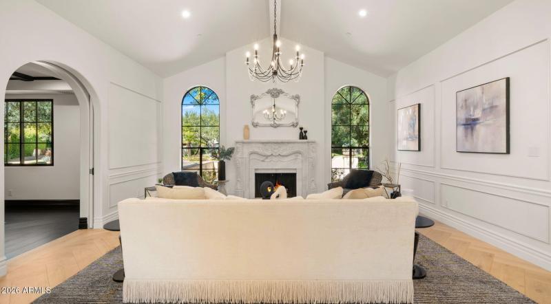 20-web-or-mls-Formal Living Space3