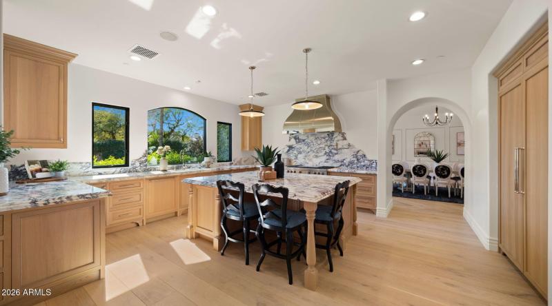 34-web-or-mls-Kitchen4