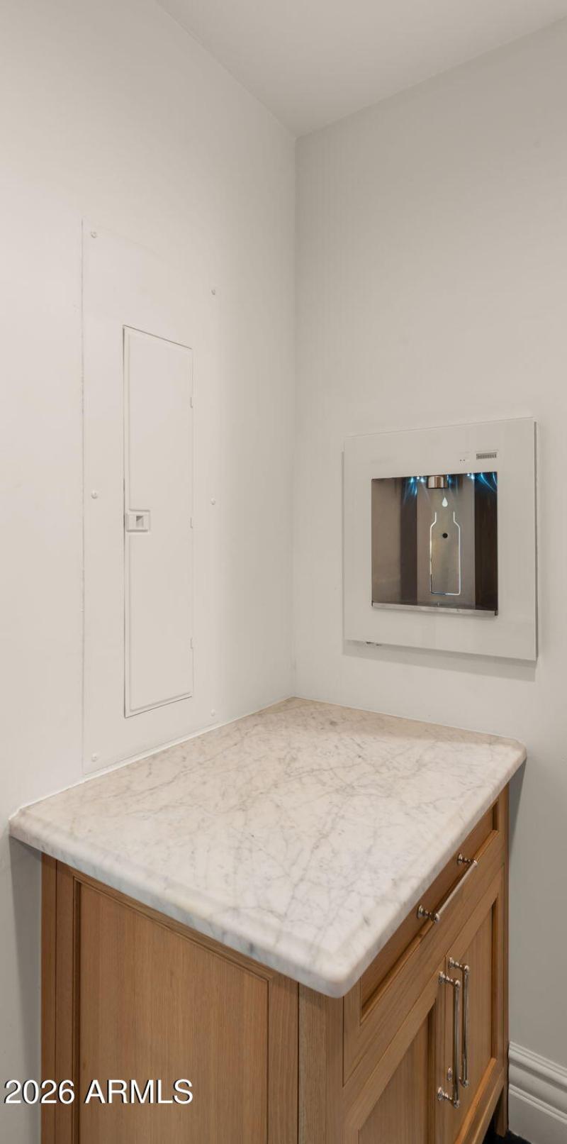 45-web-or-mls-Pantry1