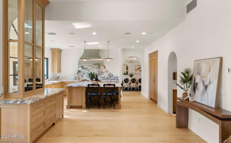 46-web-or-mls-Kitchen11