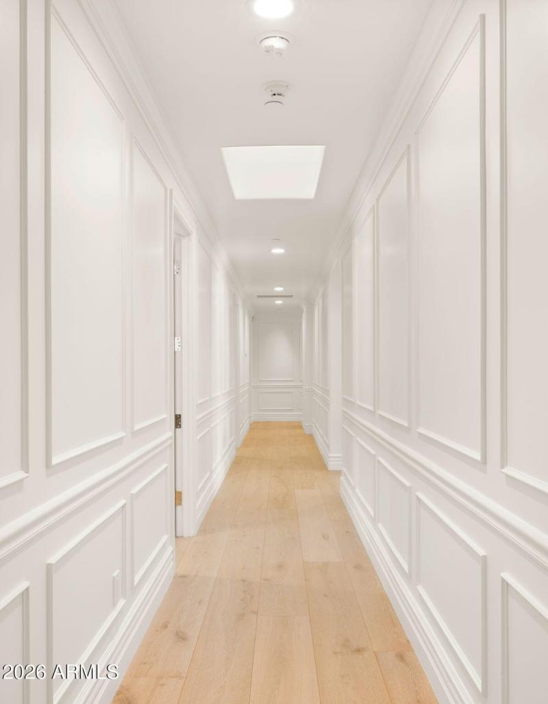 51-web-or-mls-Hallway2