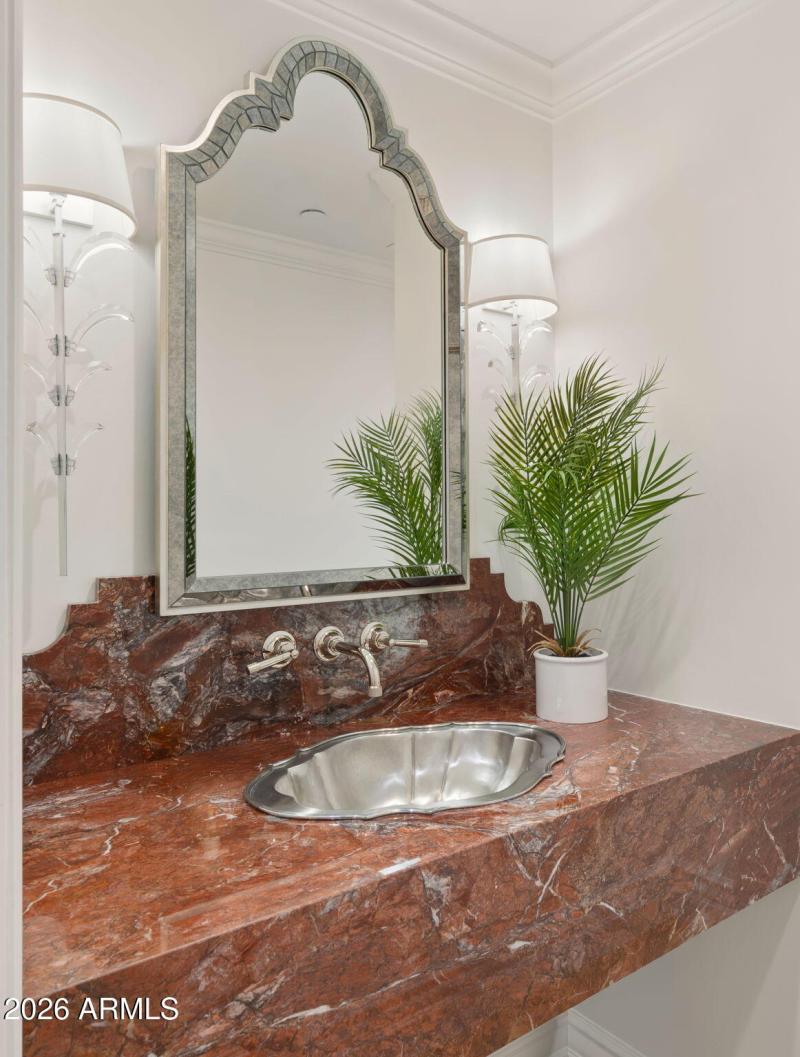 52-web-or-mls-Powder Room
