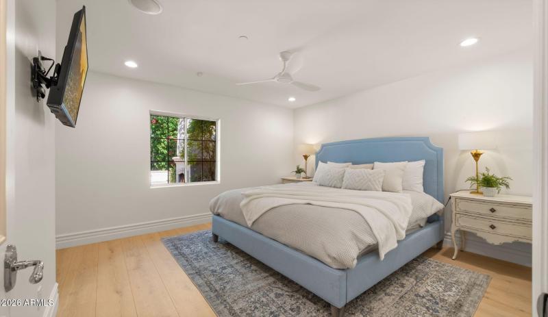 53-web-or-mls-Jack and Jill Bedroom2