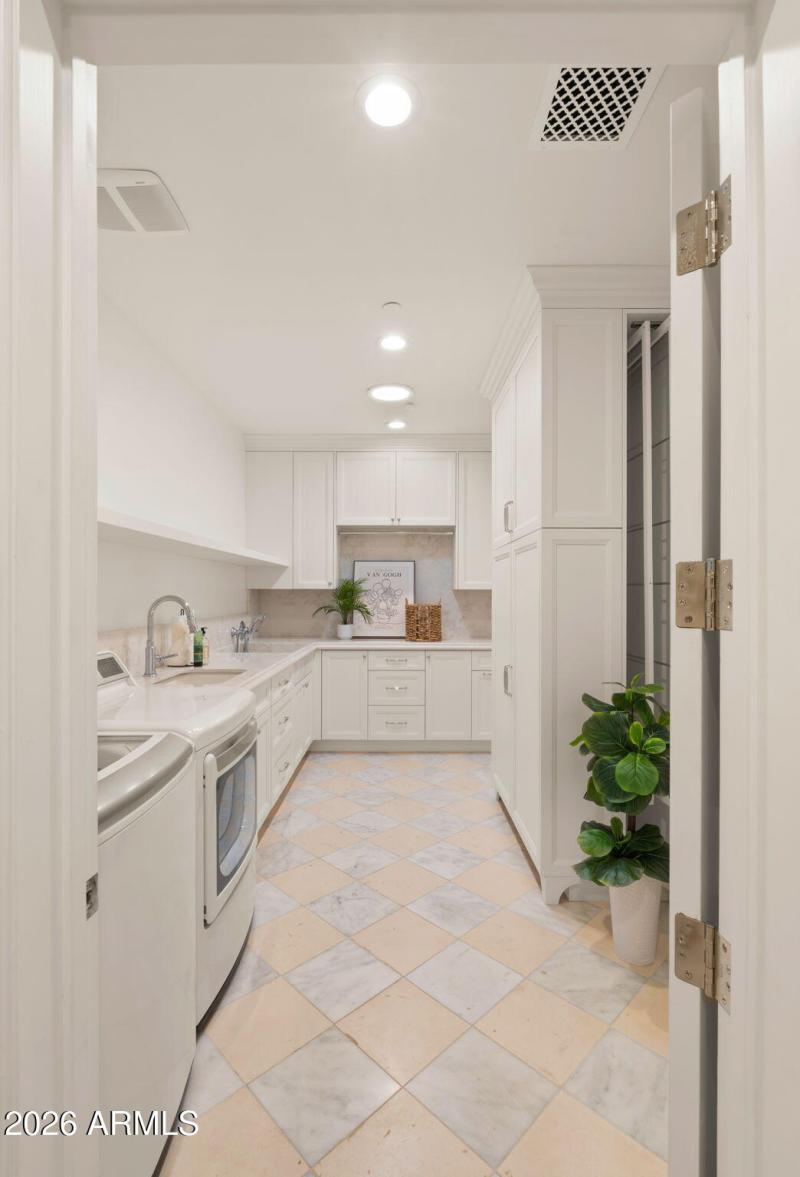 73-web-or-mls-Laundry Room2