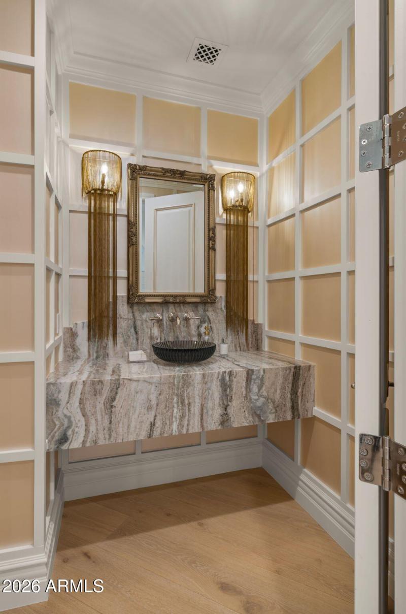 79-web-or-mls-Powder Room2