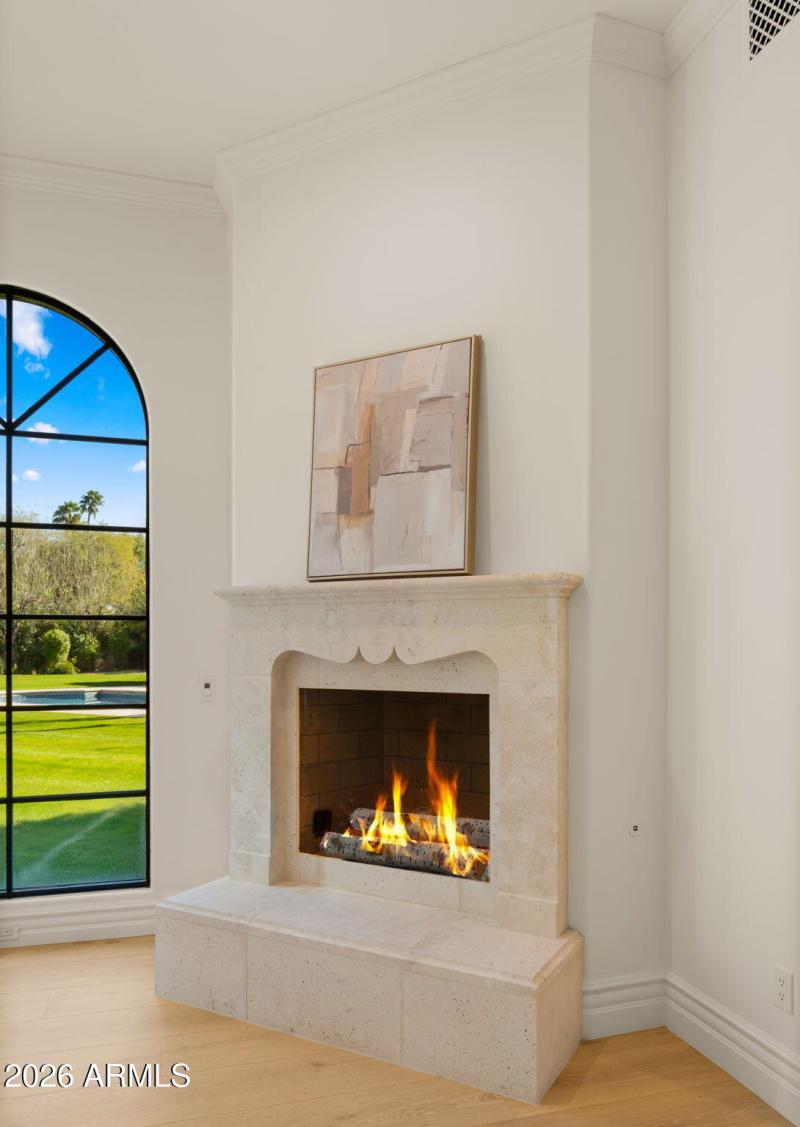 82-web-or-mls-Primary Bedroom2