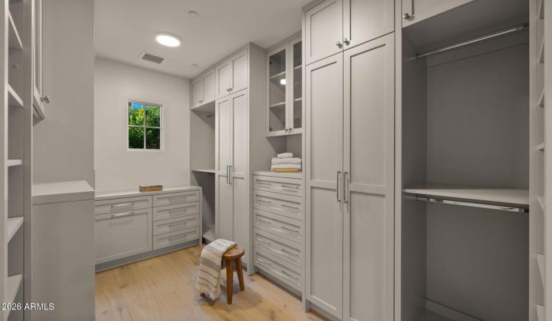 93-web-or-mls-Primary Bedroom17