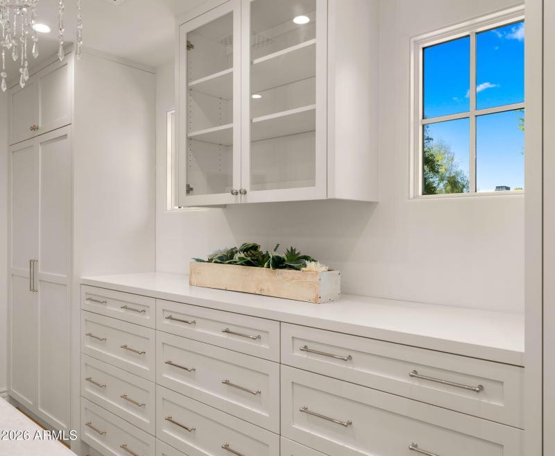 98-web-or-mls-Primary Bedroom15