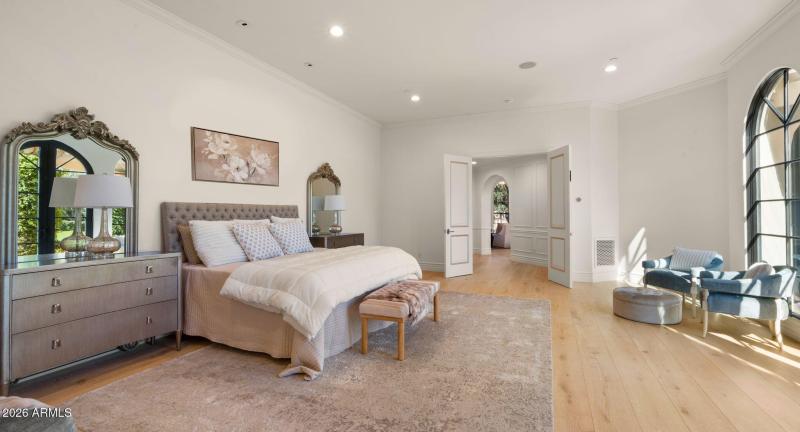 99-web-or-mls-Primary Bedroom22