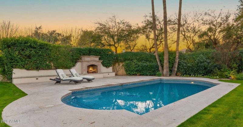 109-web-or-mls-TWILIGHT13