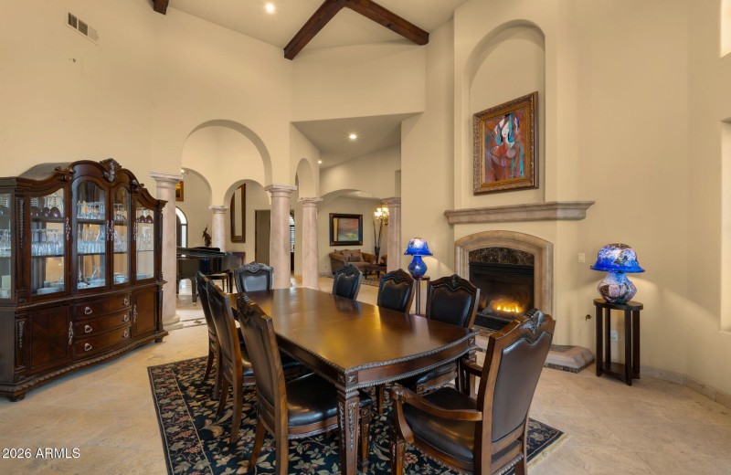 25-web-or-mls-Dining Room1