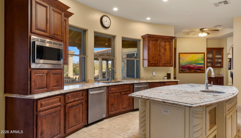 30-web-or-mls-Kitchen11