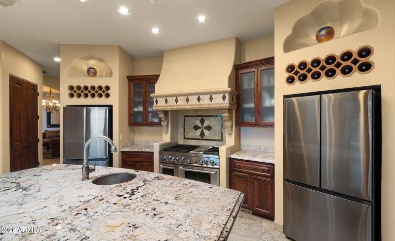 34-web-or-mls-Kitchen1