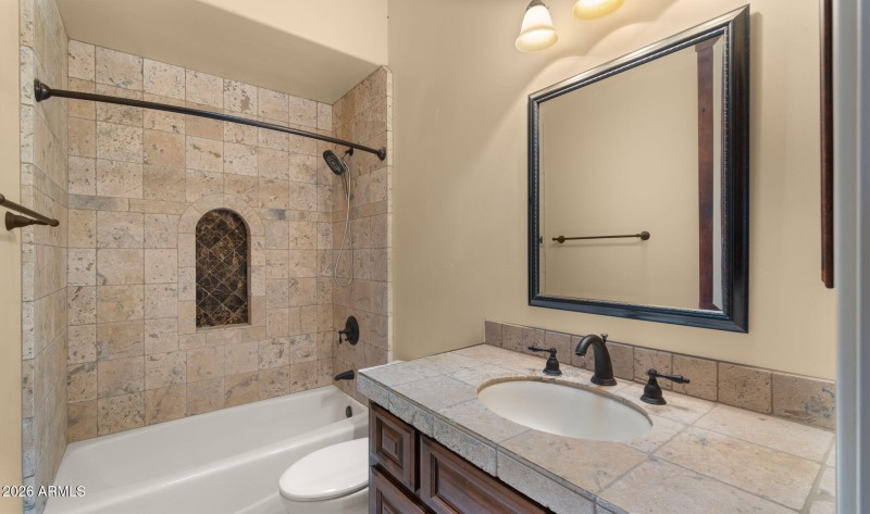 54-web-or-mls-Secondary Bedroom Bathroom