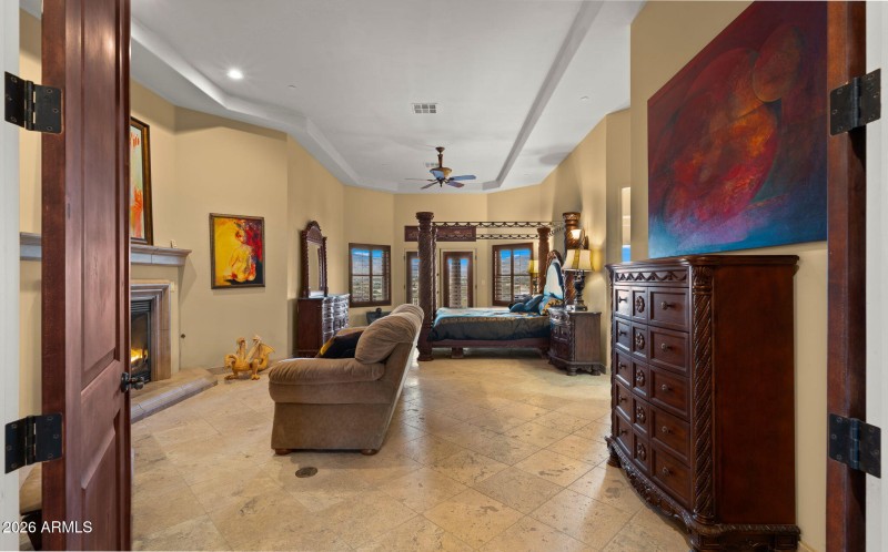 66-web-or-mls-Primary Bedroom11