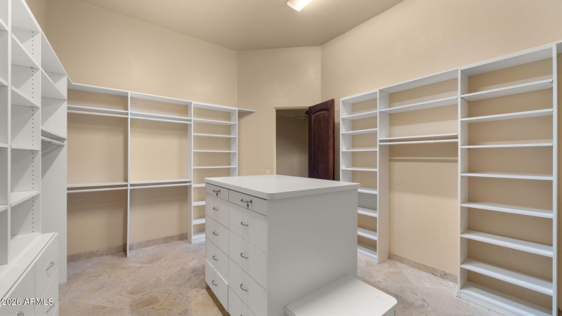 72-web-or-mls-Primary Bedroom Closet1