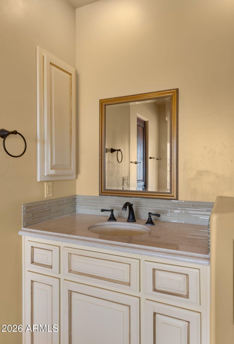 74-web-or-mls-Primary Bedroom8