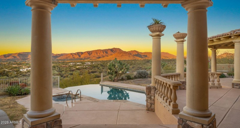 82-web-or-mls-Backyard6