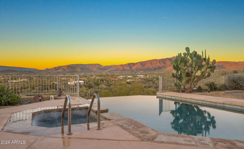 89-web-or-mls-Backyard10