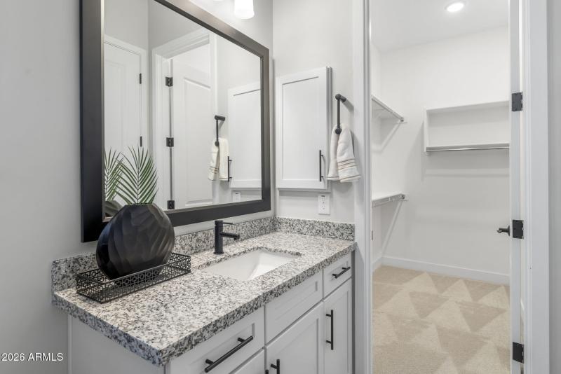 Casita Bath and Walk-In Closet